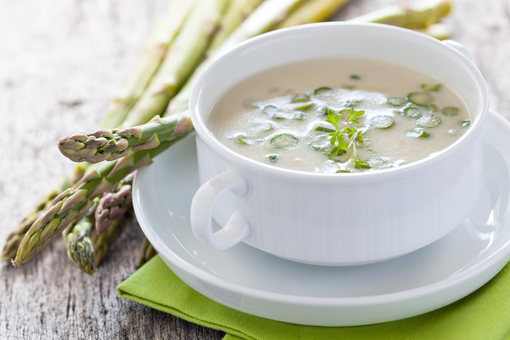 Velouté veggie à l'arôme de châtaigne dumplings-poulet-citron-vert